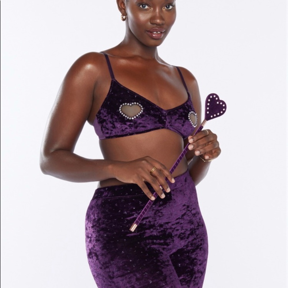 Savage x fenty velvet hearts cutout set